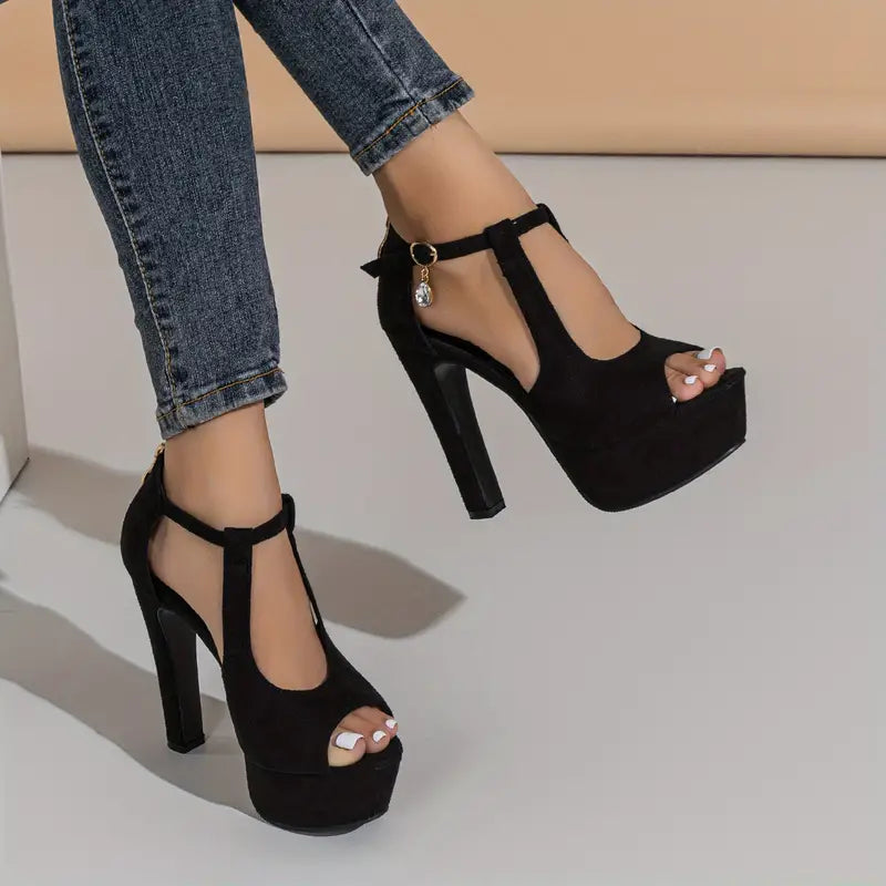 Zwarte fluwelen peep toe hakken