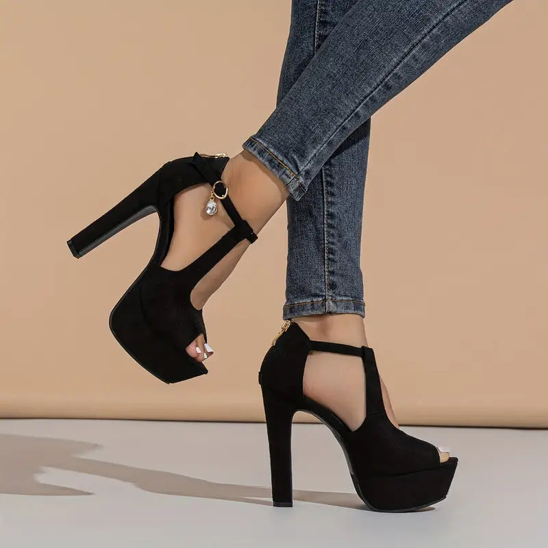 Zwarte fluwelen peep toe hakken